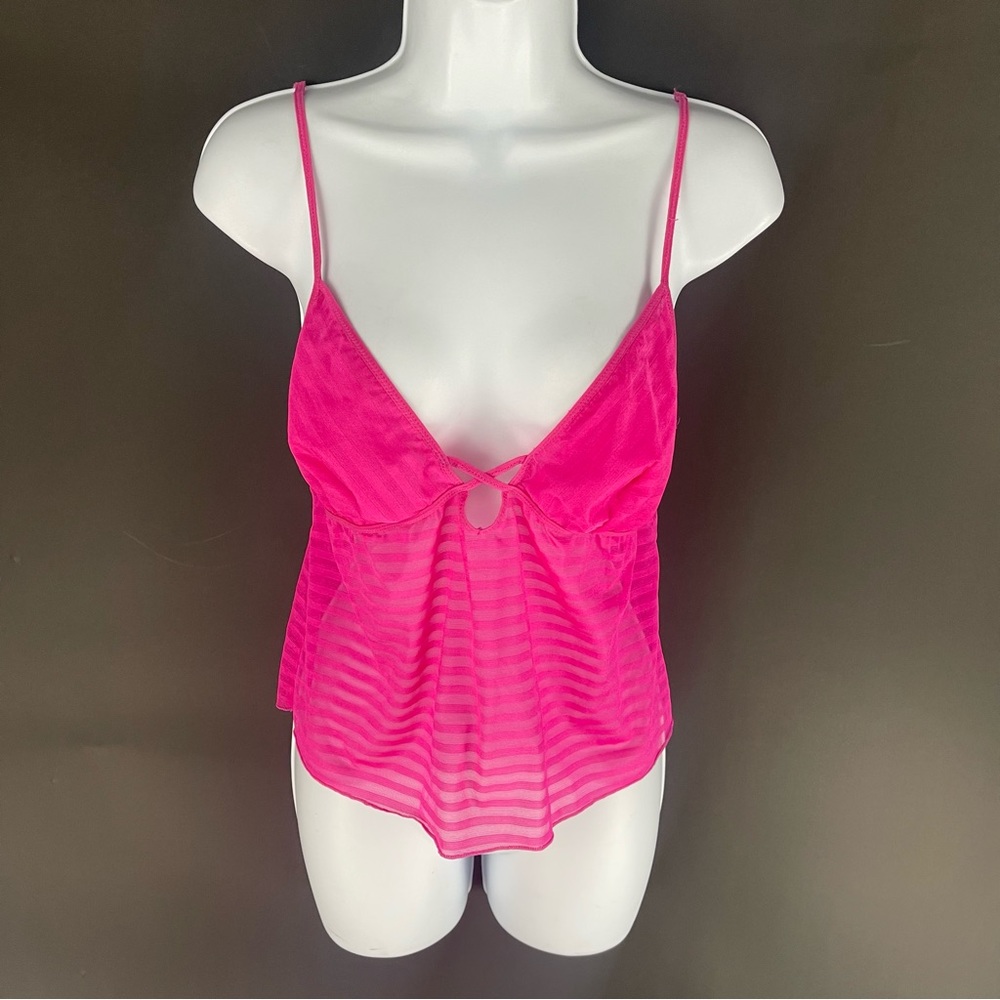 Victoria’s Secret Women’s Pink Top L